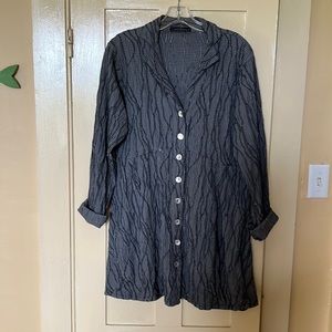 Cut Loose tunic in tiny blue plaid.  Long sleeves.  Gently used!